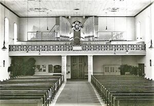 München-Sendling, St. Heinrich (Erste Nenninger-Orgel2).jpg