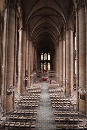 Marburg, Elisabethkirche, Kirche, Innenraum.JPG