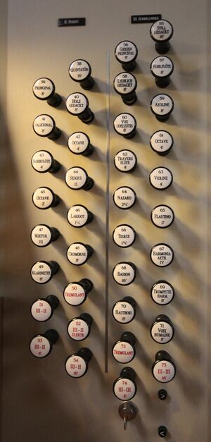 Marburg, Elisabethkirche, Orgel, Register 2.JPG