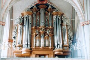 Marburg, Lutherische Pfarrkirche St. Marien, Orgel.jpg