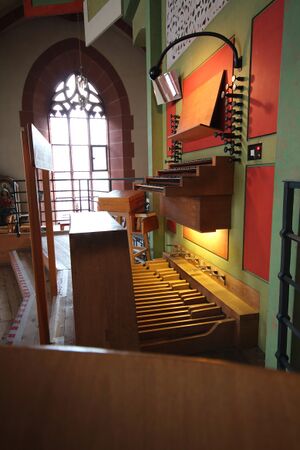 Marburg, St. Johann Evangelist, Orgel, Spieltisch 1.jpg