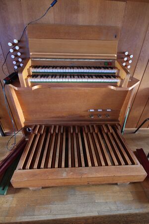 Marburg, ev Pauluskirche, Orgel, Spieltisch.JPG