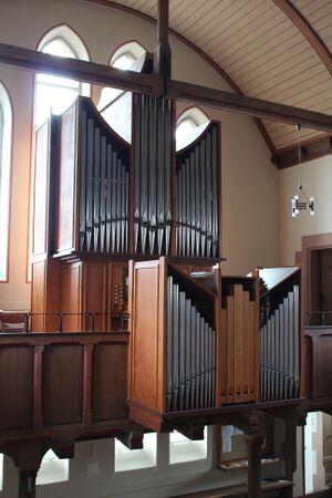 Marburg-Cappel, evangelische Kirche, Orgel 2.JPG