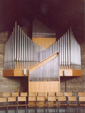 Marburg-Ockershausen, Matthäuskirche, Bosch-Orgel.jpeg