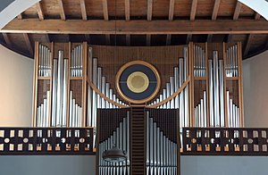 Meran St. Vigil Neue Orgel.jpg