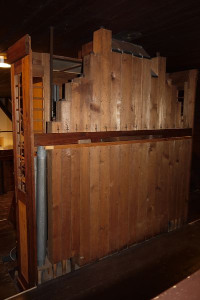 Datei:Michendorf-Wilhelmshorst, Ev. Kirche, Baßpfeifen.JPG