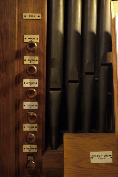 Datei:Michendorf-Wilhelmshorst, Ev. Kirche, Register.JPG