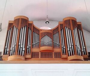 Neubiberg, Rosenkranzkönigin (1).jpg