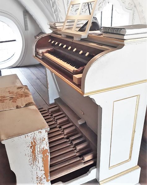 Datei:Neufahrn (bei Freising), St. Wilgefortis (3).jpg