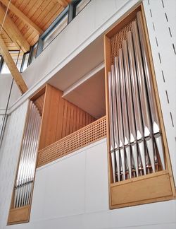 Neukeferloh, St. Christophorus (2).jpg