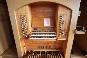 Oberhausen-Christuskirche-Orgel-Spieltisch 1.JPG