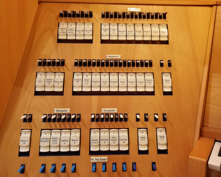 Datei:Obersulm-Willsbach, St.-Georgs-Kirche (6).jpg