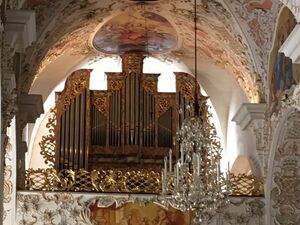 Ossiach Stiftskirche Hauptorgel Prospekt.JPG