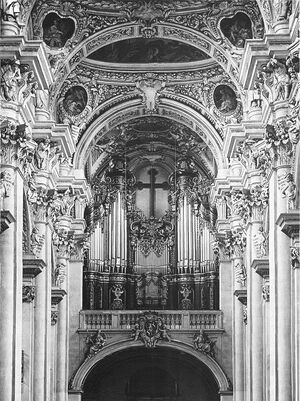 Passau, Dom St. Stephan (Hechenberger-Orgel).jpg