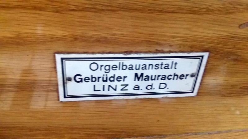 Datei:Pitten Firmenschild.jpg