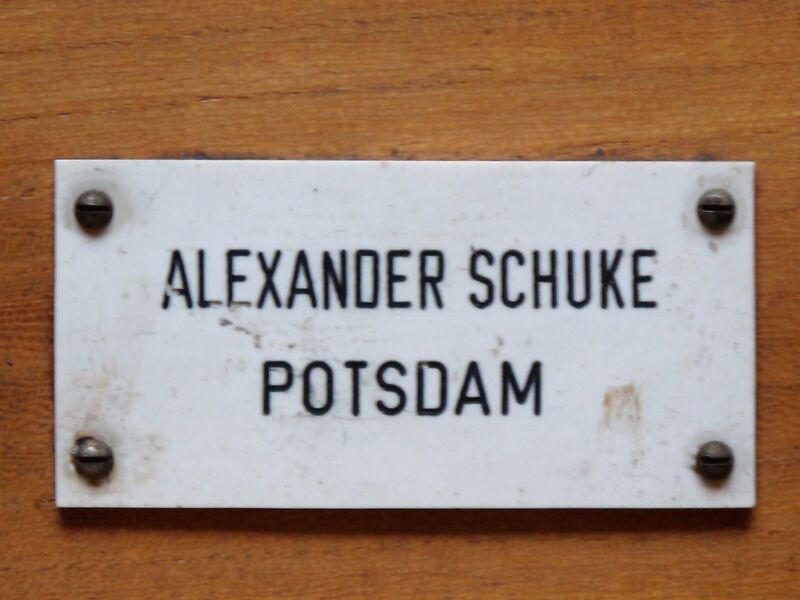 Datei:Potsdam, Französisch-Reformierte Kirche (Positiv), Firmenschild.JPG