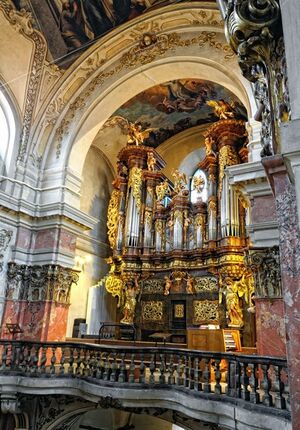 Prag Jakobsbasilika Gesamtansicht.jpg