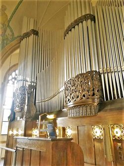 Röthenbach an der Pegnitz, Heilig-Kreuz-Kirche (2).jpg