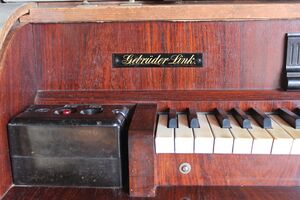 Rabenau-Rüddingshausen, Kirche, Orgel 10.JPG