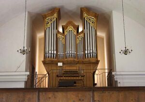 Radenthein, St. Nikolaus, Orgel.jpg