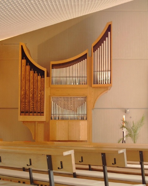 Datei:Reiskirchen, Auferstehungskirche.JPG