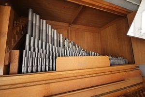 Reiskirchen-Lindenstruth, ev Kirche, Pfeifen.JPG