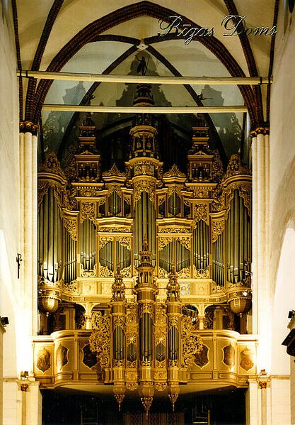 Datei:Riga Dom Prospekt.jpg