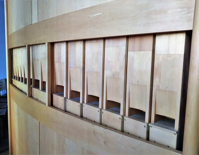 Datei:Rosenheim, Apostelkirche (9).jpg