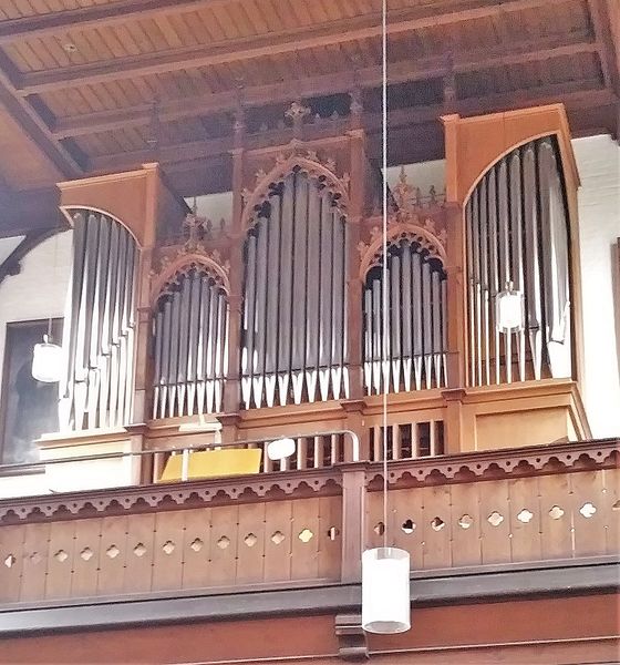 Datei:Rosenheim, Erlöserkirche (2).jpg