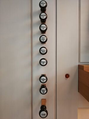 Rosenheim, Neuapostolische Kirche (4).jpg