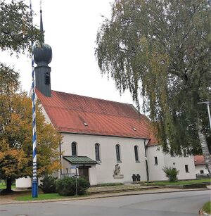 Rosenheim-Fürstätt, Rosenkranzkönigin (5).jpg