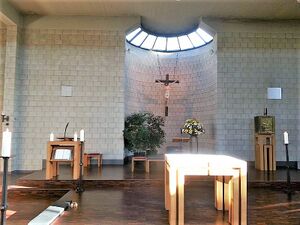 Saarbrücken-Folsterhöhe, Heilig-Kreuz (3).jpg