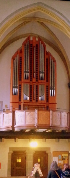 Datei:Saarburg, St. Laurentius.jpg