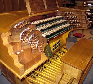 Saarwellingen, St. Blasius und Martinus (2).JPG