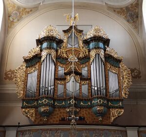 Sanktuarium Kalisz Orgel.jpg