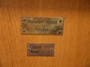 Schönefeld-Großziethen, Dorfkirche, Firmenschild.JPG