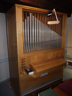 Schöneiche, Dorfkirche, Prospekt.JPG