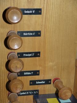 Schöneiche, Dorfkirche, Register.JPG