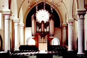 Schaan St. Laurentius Orgel.jpg