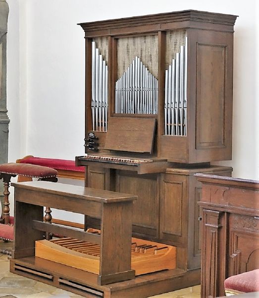 Datei:Schongau, Mariä Himmelfahrt (Chororgel) (1).JPG