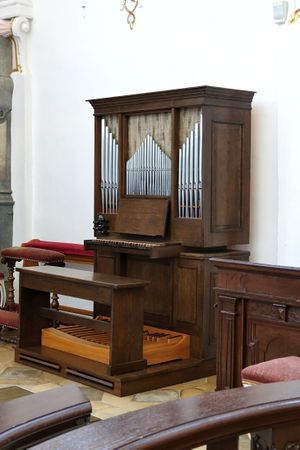 Schongau, Mariae Himmelfahrt, Chororgel.jpg