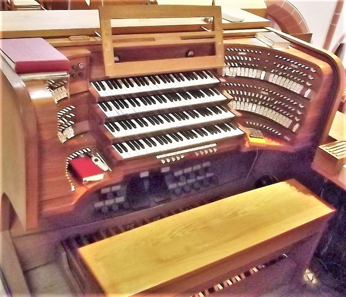 Datei:Schwalbach, St. Martin (2)neu.jpg