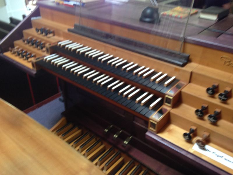 Datei:Schwoich St. Ägydius Spieltisch.JPG