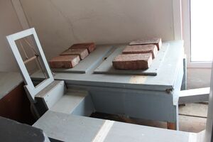 Sichertshausen, evangelische Dorfkirche, Orgel, Balg.jpeg