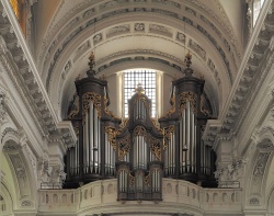 Solothurn - St- Ursen - Orgel.jpg
