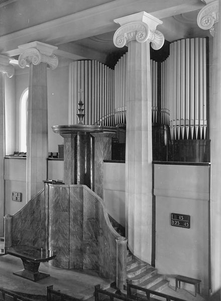 Datei:Solothurn Stadtkirche Prospekt.jpg