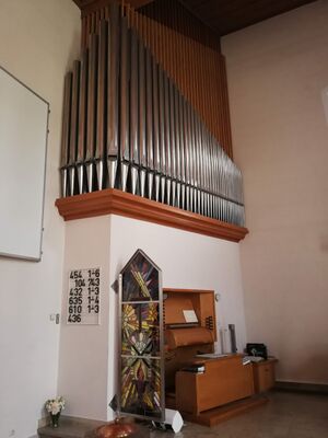 Sonnenbühl-Undingen, Nikolauskirche, Orgel.jpg