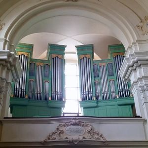 St. Pölten Prandtauerkirche Orgel.jpg