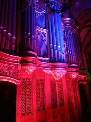 St. Wendel, Wendalinusbasilika Orgel im Advent 2014 (2).jpg