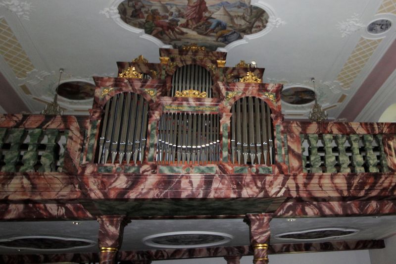 Datei:Strahlungen, St. Nikolaus, Orgel.JPG